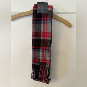 NEW Pendleton scarf. New with tags. Never worn.